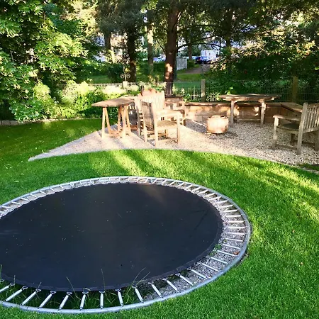 公寓 In Stadtvilla Mit Terrasse Und Garten 纽伦堡