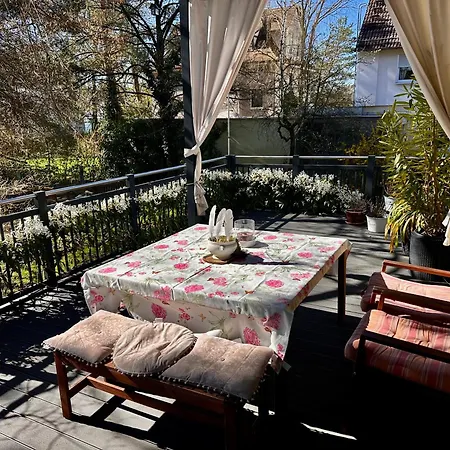 In Stadtvilla Mit Terrasse Und Garten * Nuremberg