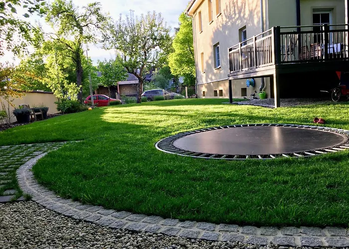 דירה In Stadtvilla Mit Terrasse Und Garten *